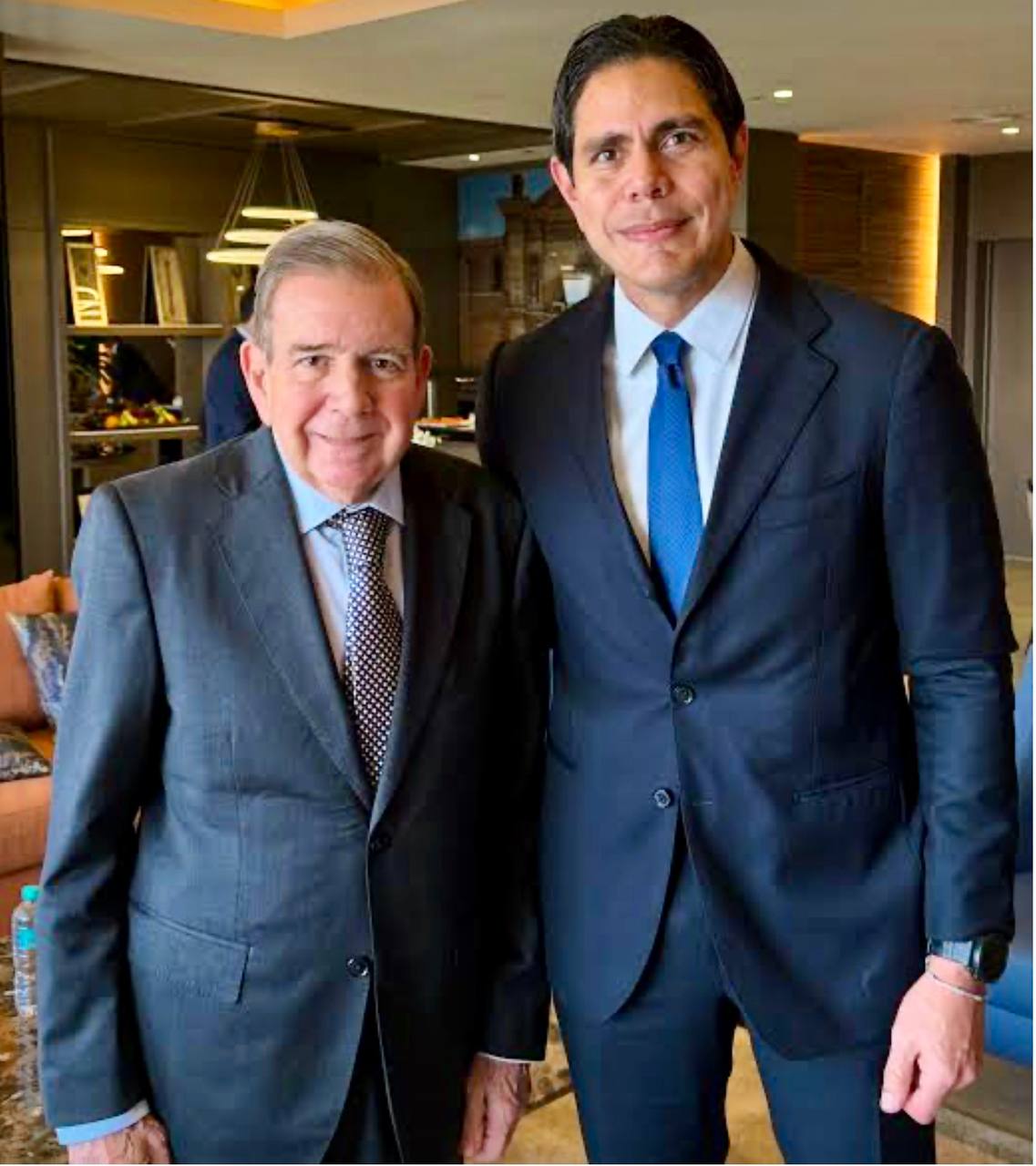 El controvertido consultor venezolano Lester Toledo, acusado de fomentar divisiones en el uribismo